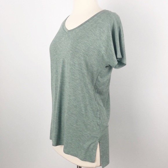 St. Tropez V-Neckline Shirt Tees Short Size XS - Picture 3 of 8